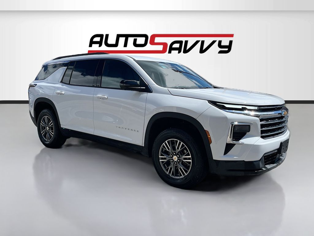 2025 Chevrolet Traverse AWD LT's photo