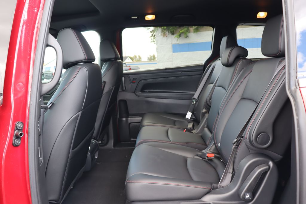 2025 Honda Odyssey Sport 11