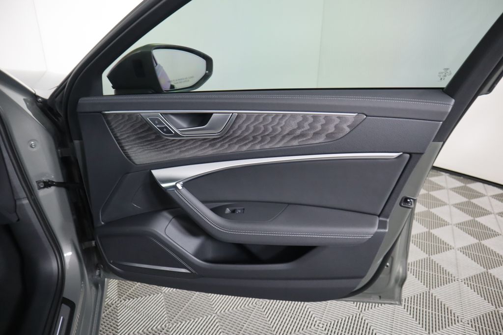 2025 Audi A6  27