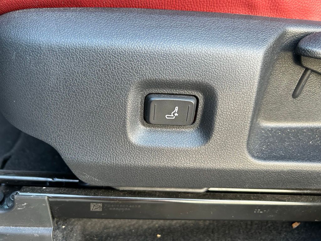 2024 Toyota Tacoma SR5 16