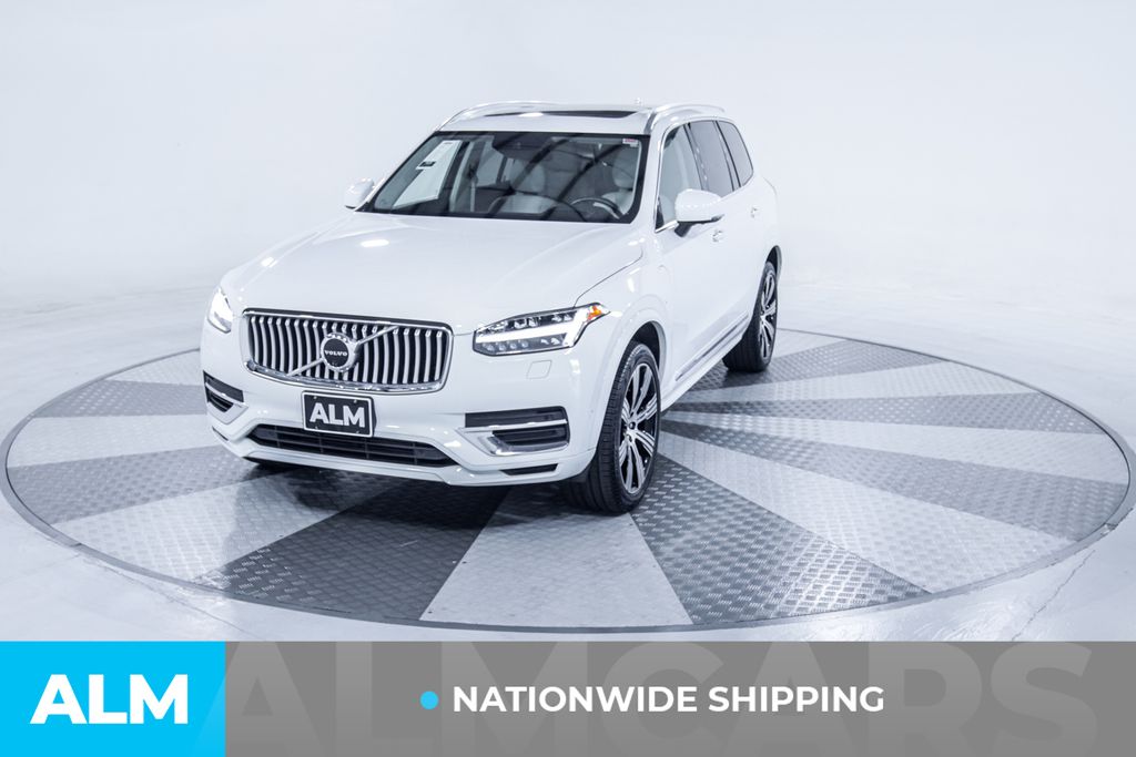 Used 2021 White Volvo T8 Inscription 6 Passenger image 2