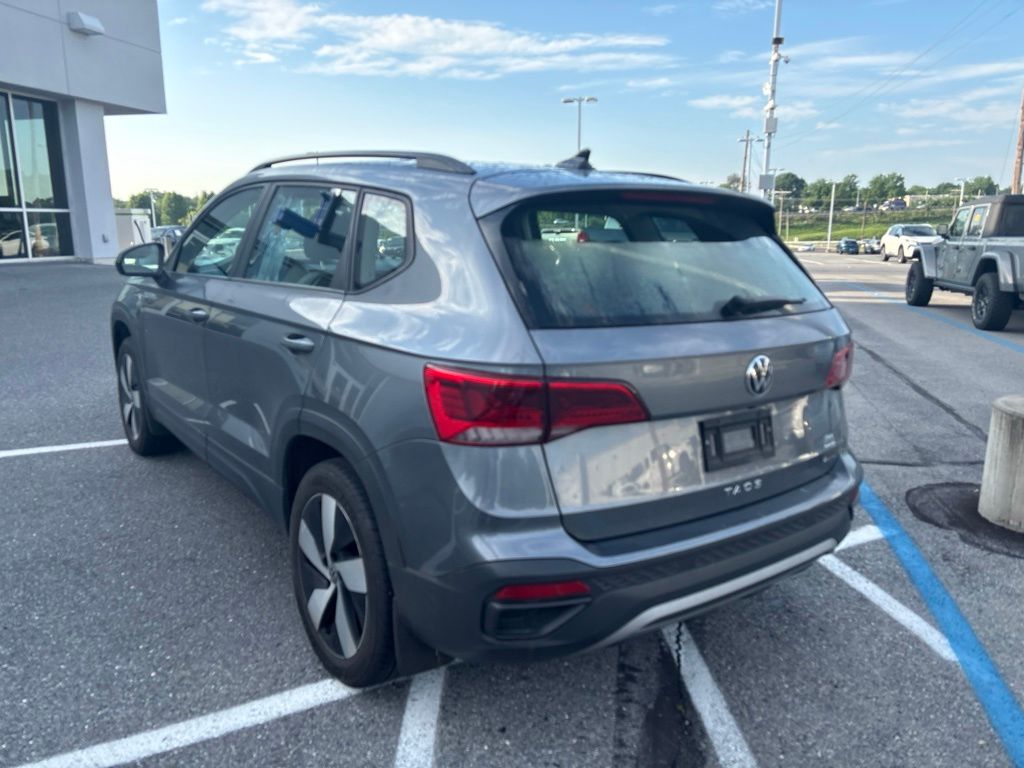 2023 Volkswagen Taos — photo 10