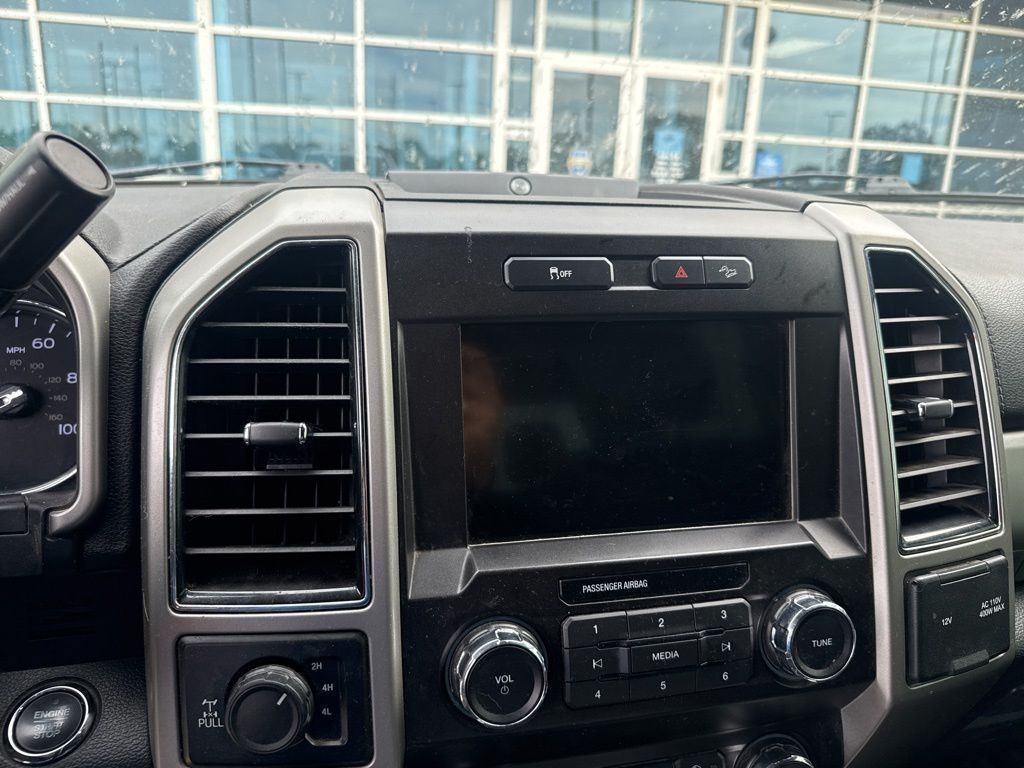 2019 Ford F-250SD Lariat White at Emmons Autoplex