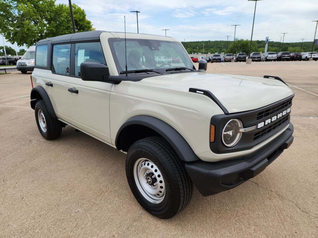 2025 Ford Bronco photo