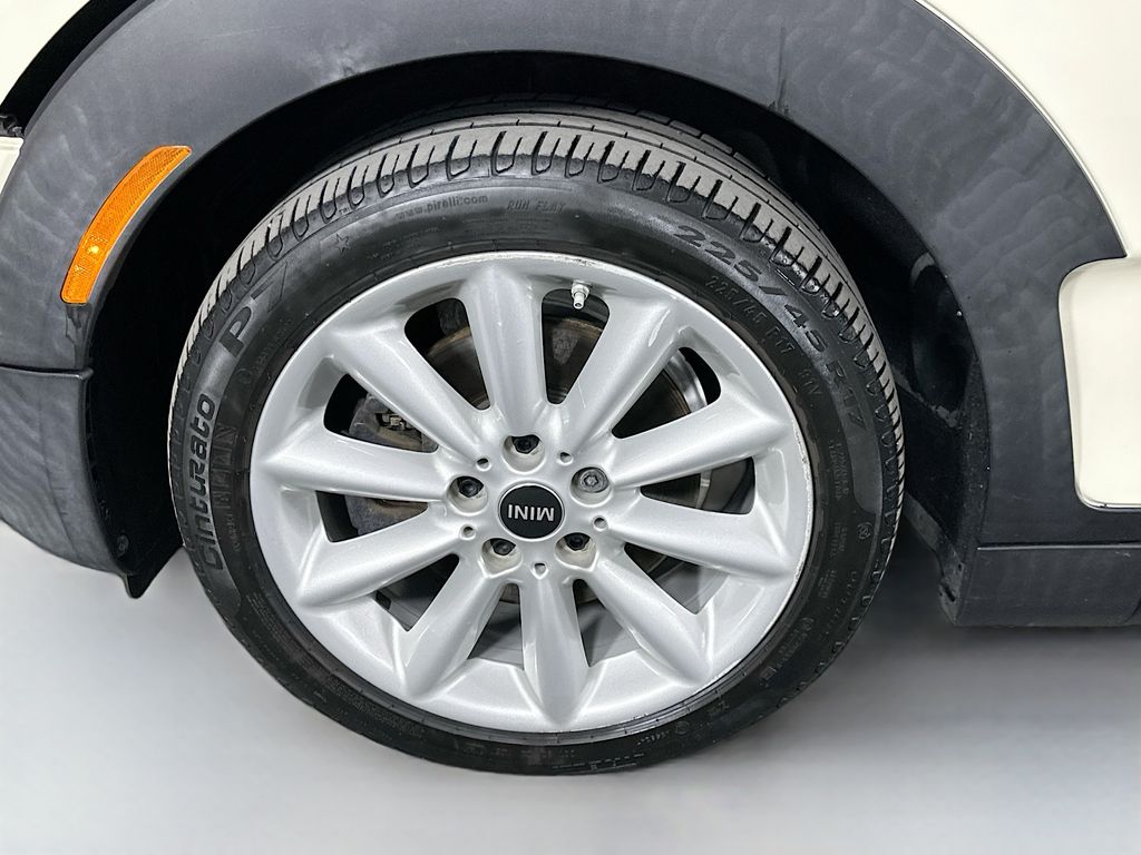 Thumbnail: 2017 MINI Cooper Clubman - 27