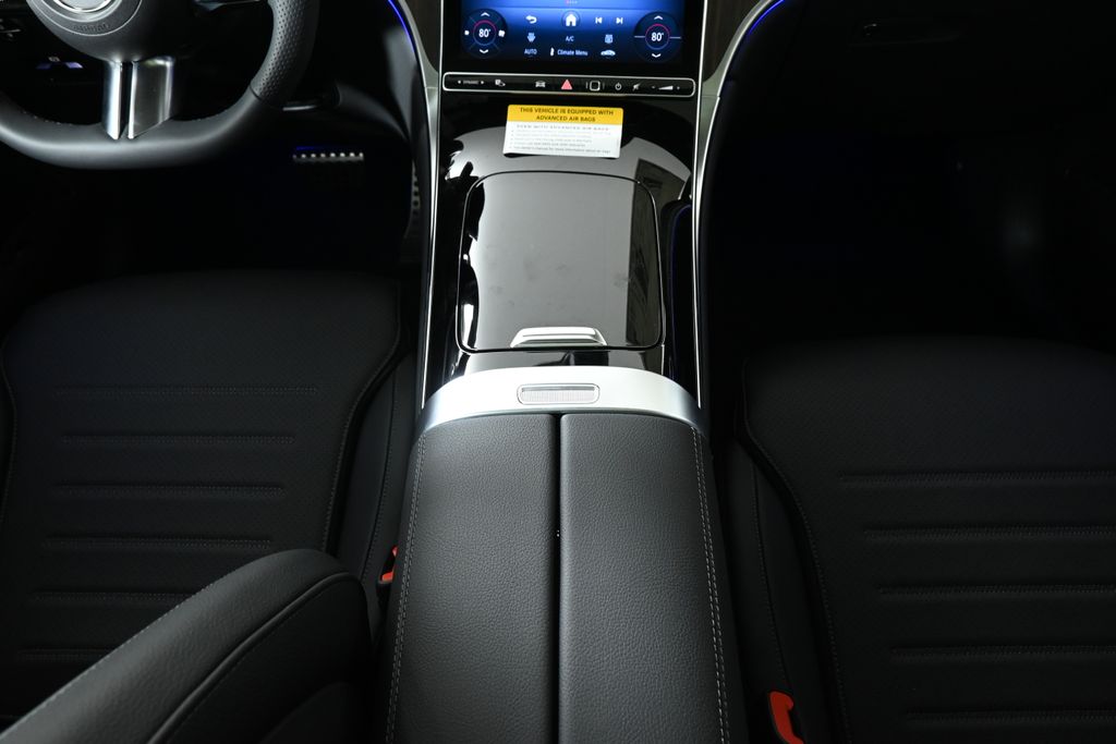 Thumbnail: 2026 Mercedes-Benz GLC - 18