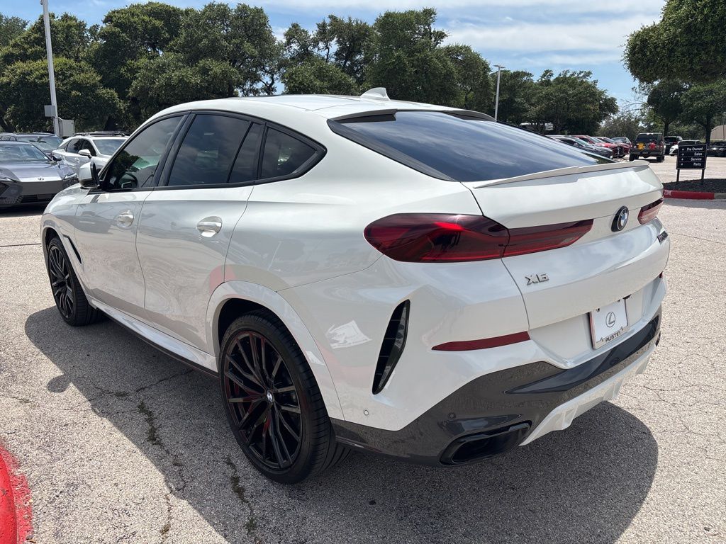 Thumbnail: 2021 BMW X6 - 3