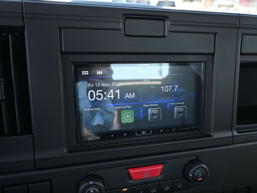 2025 Isuzu NRR 