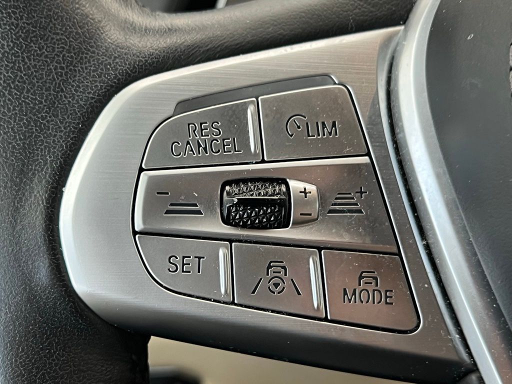 Thumbnail: 2022 BMW X7 - 19