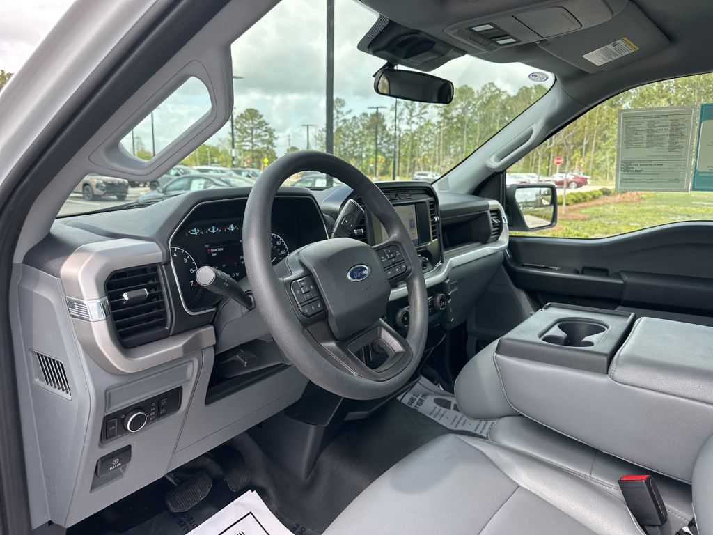 2023 Oxford White Ford F-150 XL RWD Truck