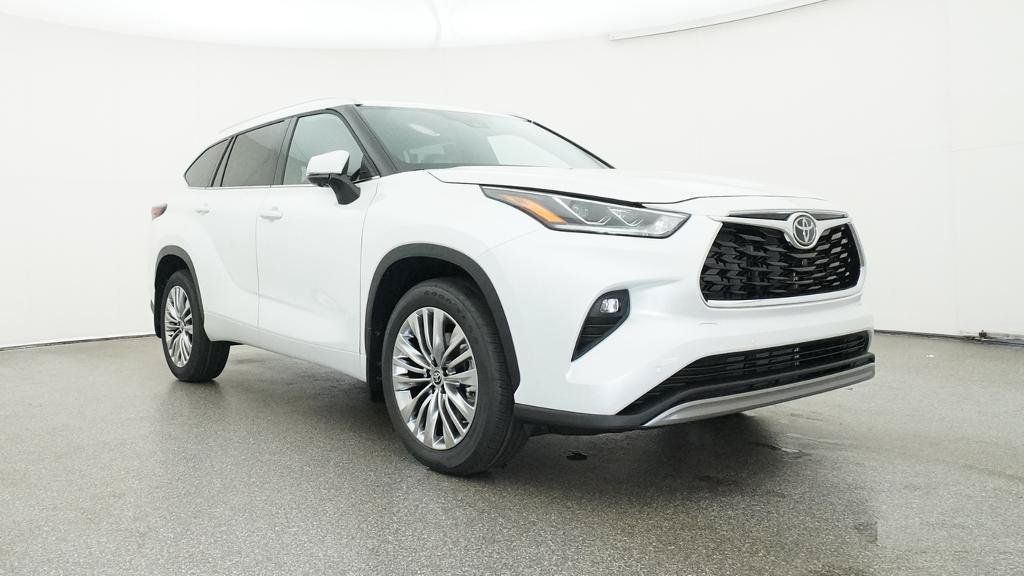 Thumbnail: 2026 Toyota Highlander - 10
