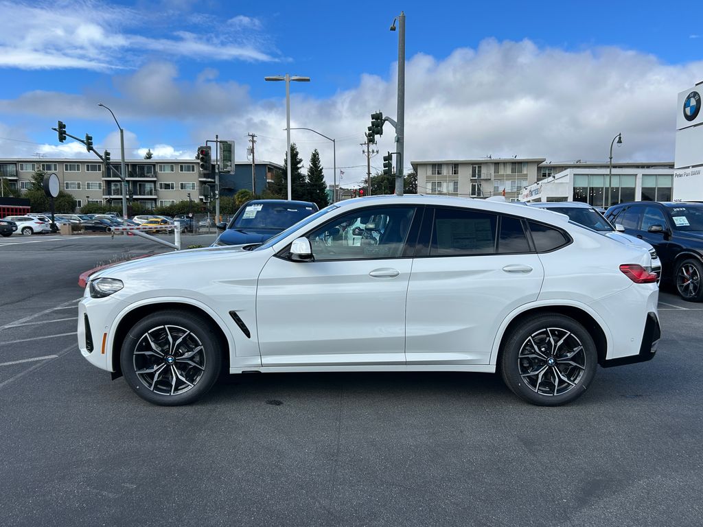 Thumbnail: 2025 BMW X4 - 2