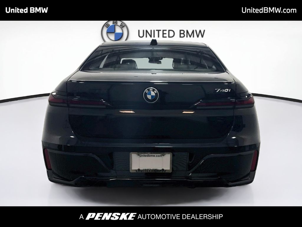 Thumbnail: 2025 BMW 7 Series - 6