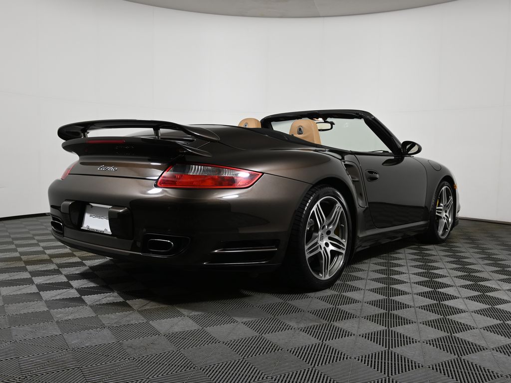 Thumbnail: 2008 Porsche 911 - 15