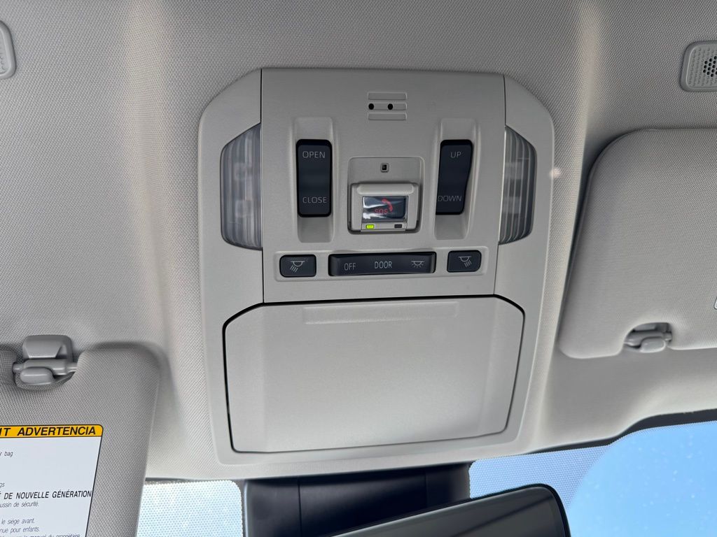 used 2023 Toyota Highlander car, priced at $37,903