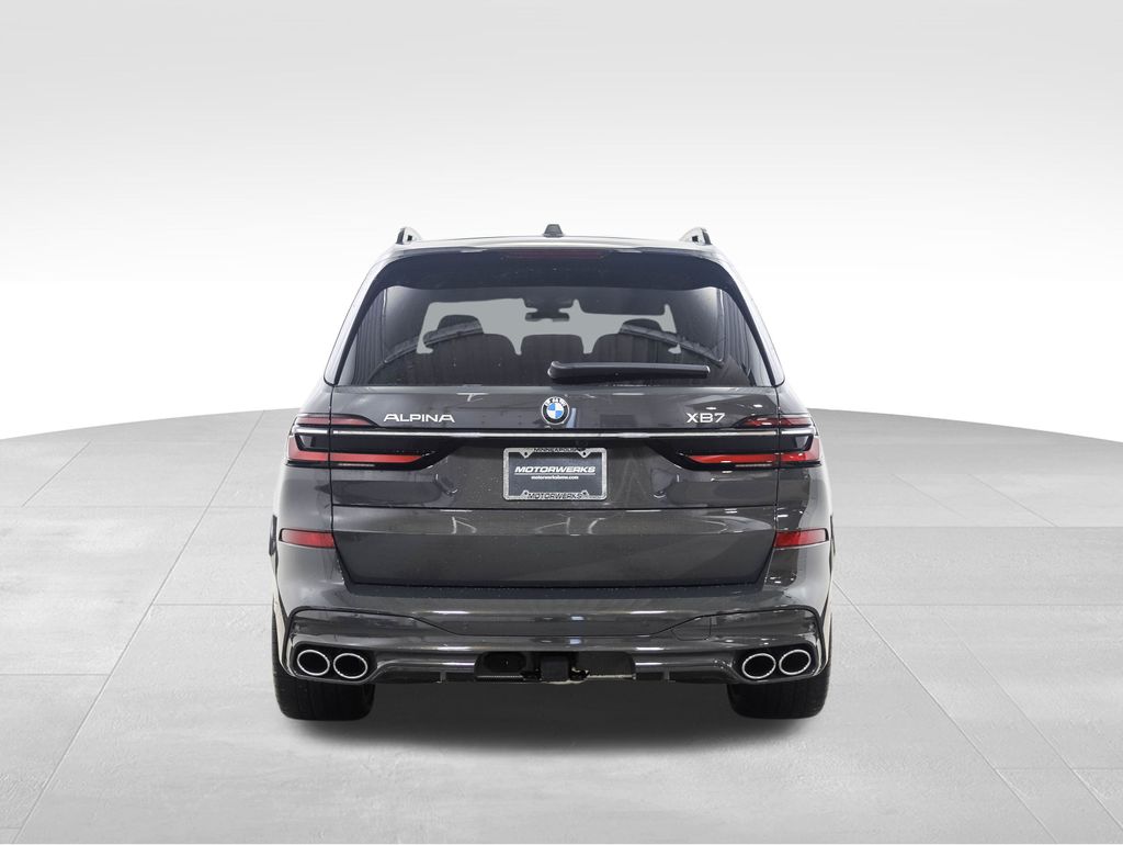 2025 BMW X7 Alpina XB7 4