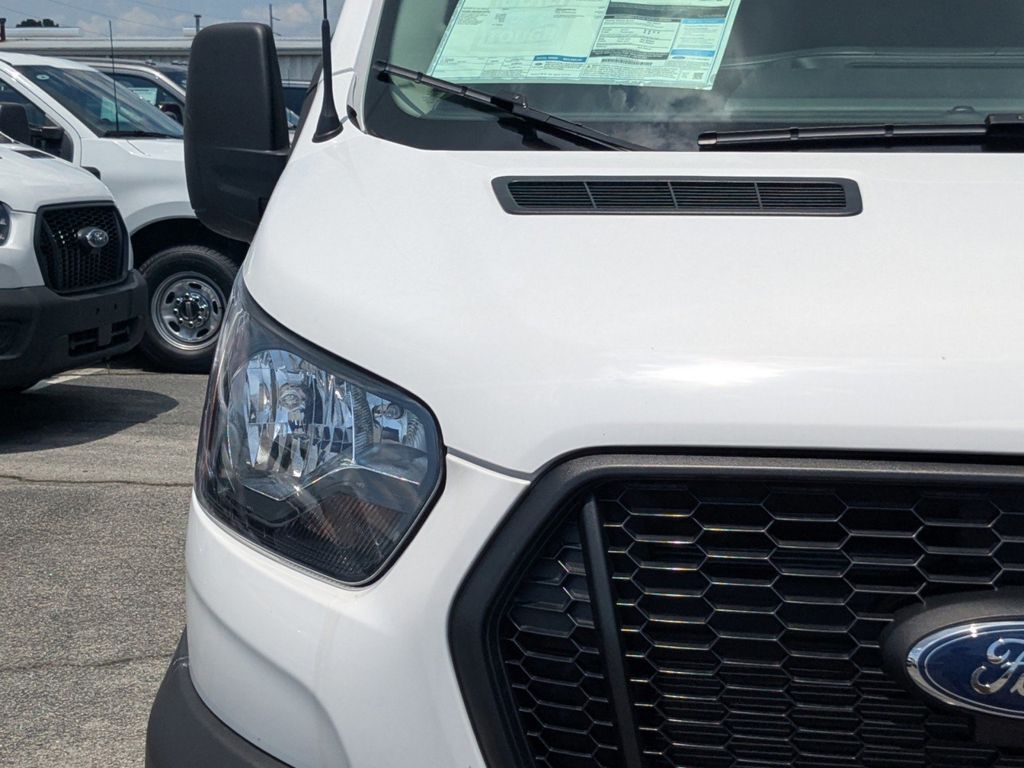 2025 Ford Transit 250
