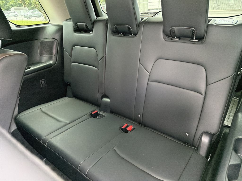 Used 2025 Nissan Pathfinder SUV