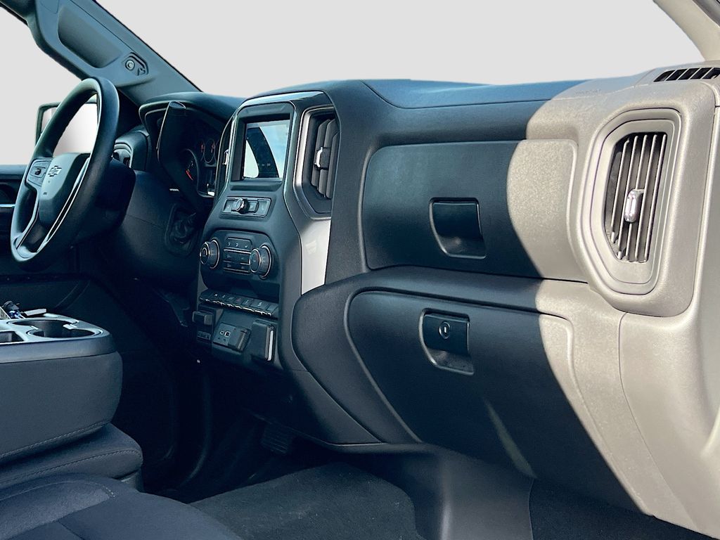 Used 2024 White Chevrolet Custom Trail Boss image 27