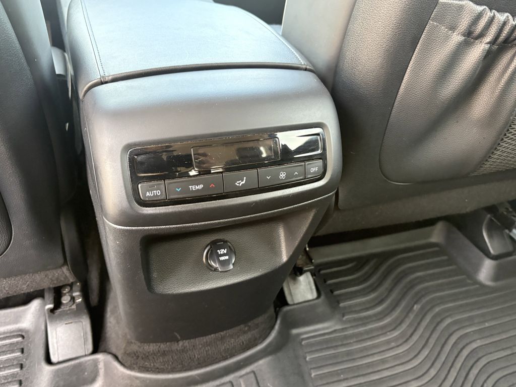 Used 2023 Hyper White Hyundai SEL image 26