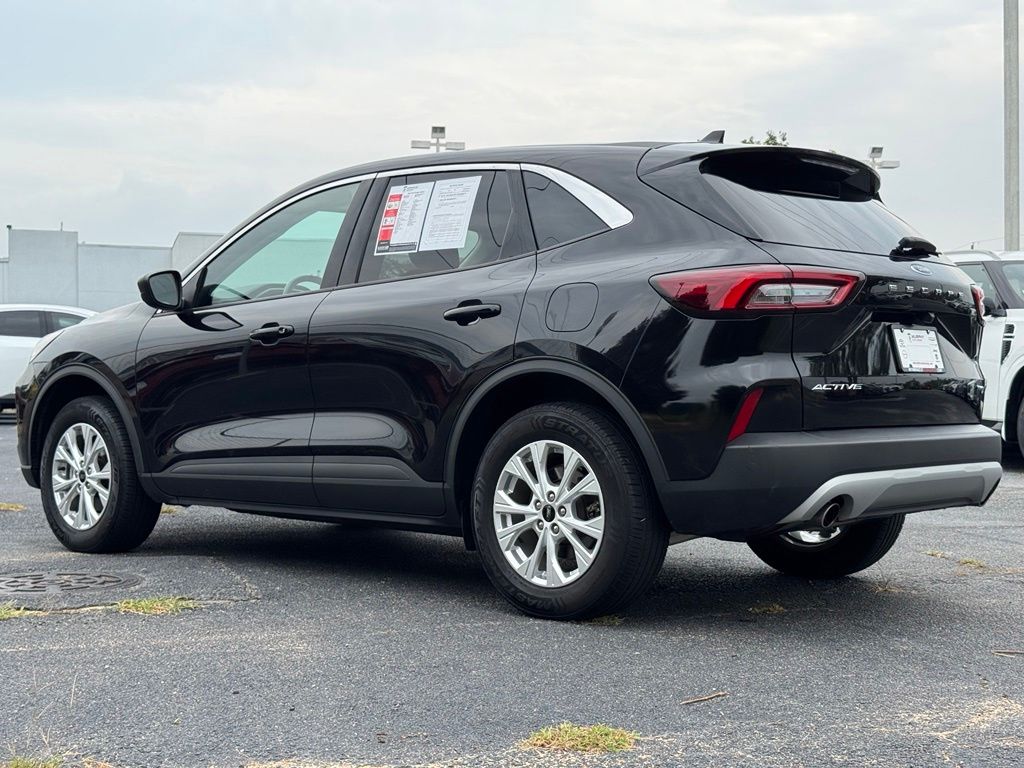 Used 2024 Ford Escape SUV