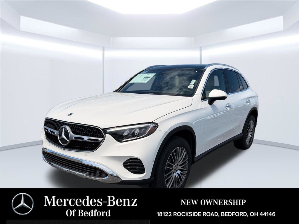 Polar White 2026 Mercedes-Benz GLC SUV / Crossover All-Wheel Drive 9-Speed Automatic