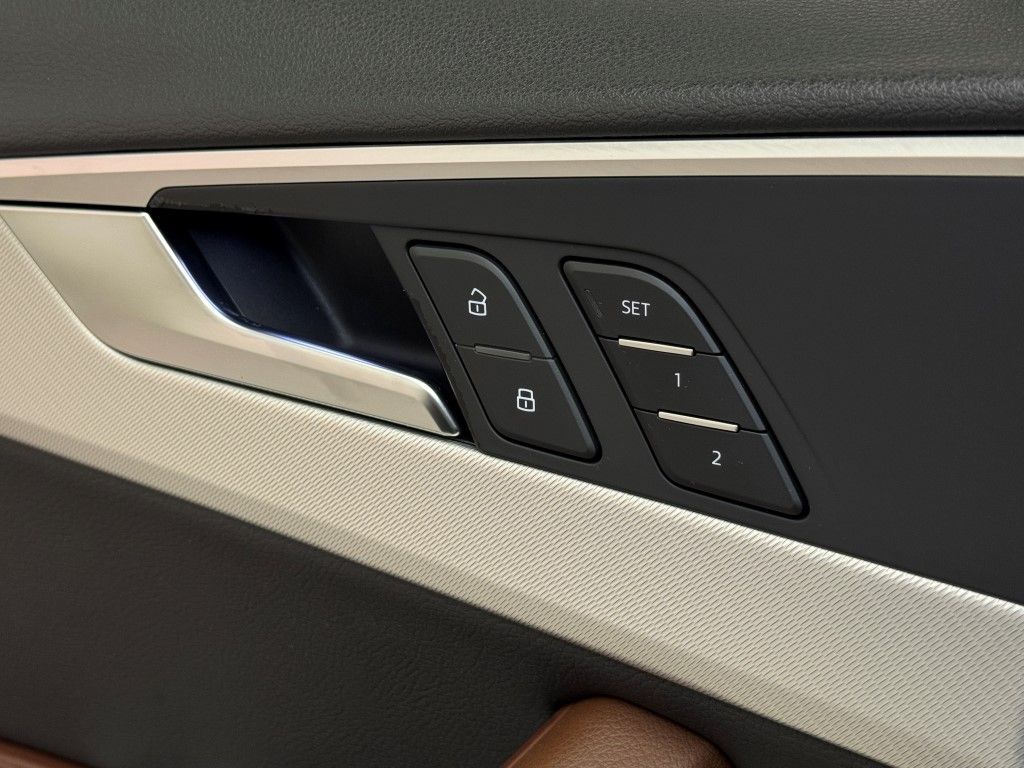 2017 Audi A4 Premium 32