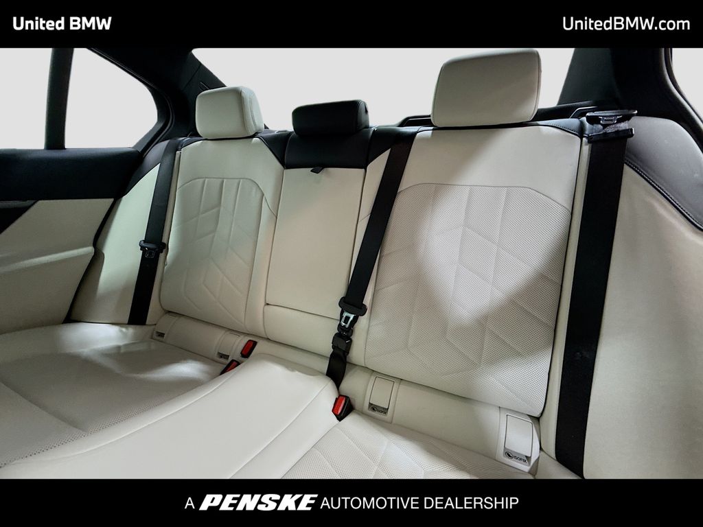 Thumbnail: 2024 BMW 5 Series - 13