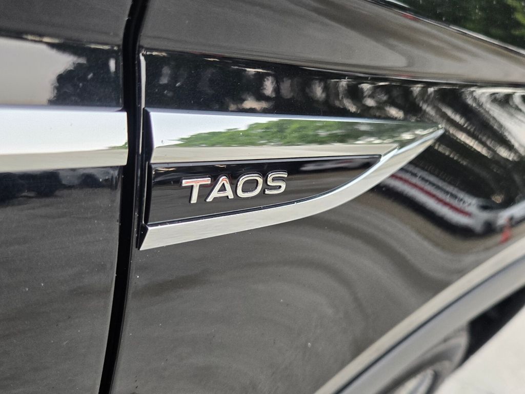 2023 Volkswagen Taos - $17,335