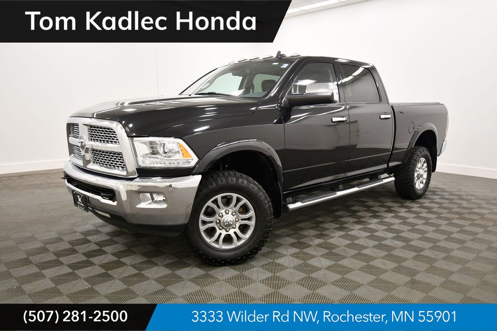 Brilliant Black Crystal Pearlcoat 2015 RAM 2500 Pickup Truck Four-Wheel Drive 6-Speed Automatic