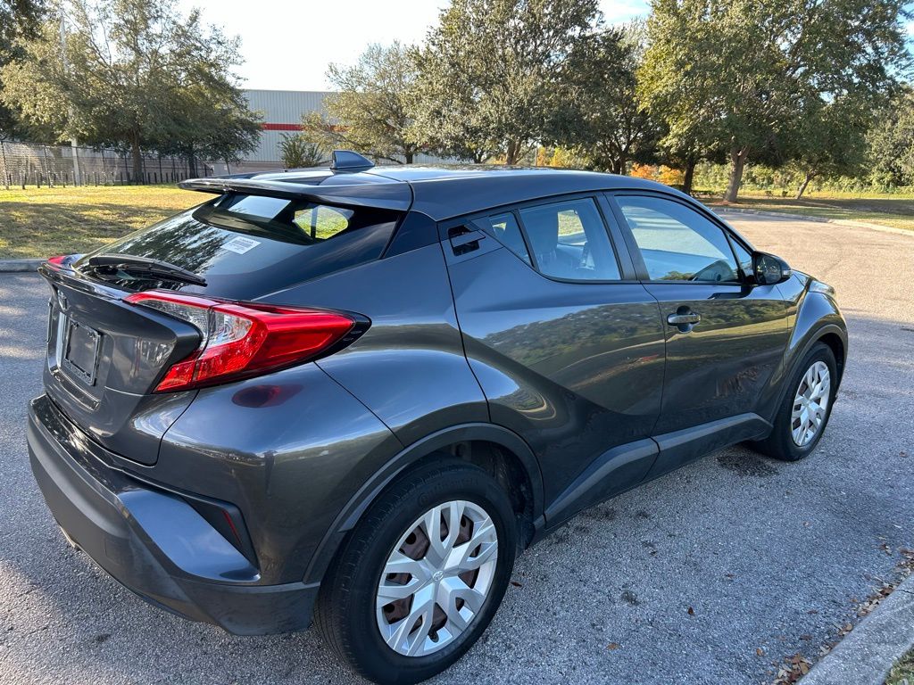 Thumbnail: 2021 Toyota C-HR - 5