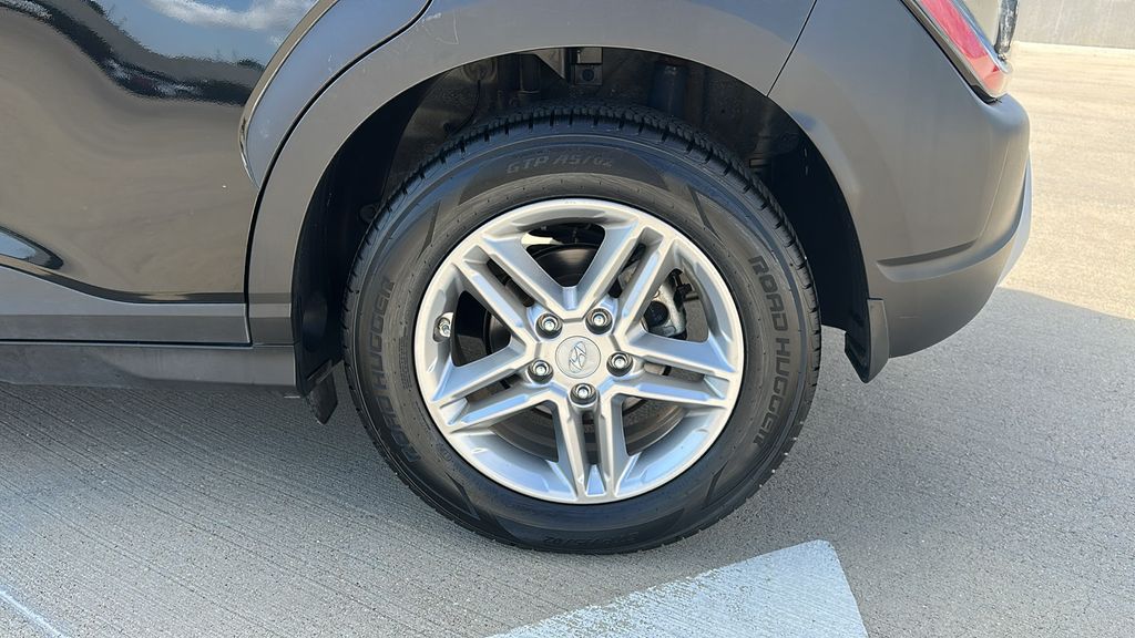 2022 Hyundai Kona SE Black at AutoSavvy Houston Southwest