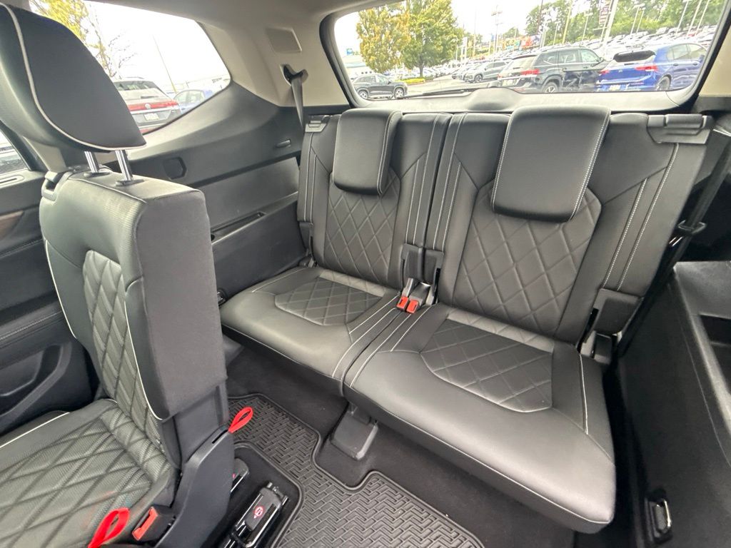 2025 Volkswagen Atlas 2.0T SEL Premium R-Line Gray at Subaru and VW of Moon Township
