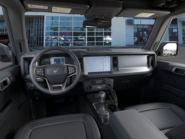 2025 Ford Bronco Badlands - 8