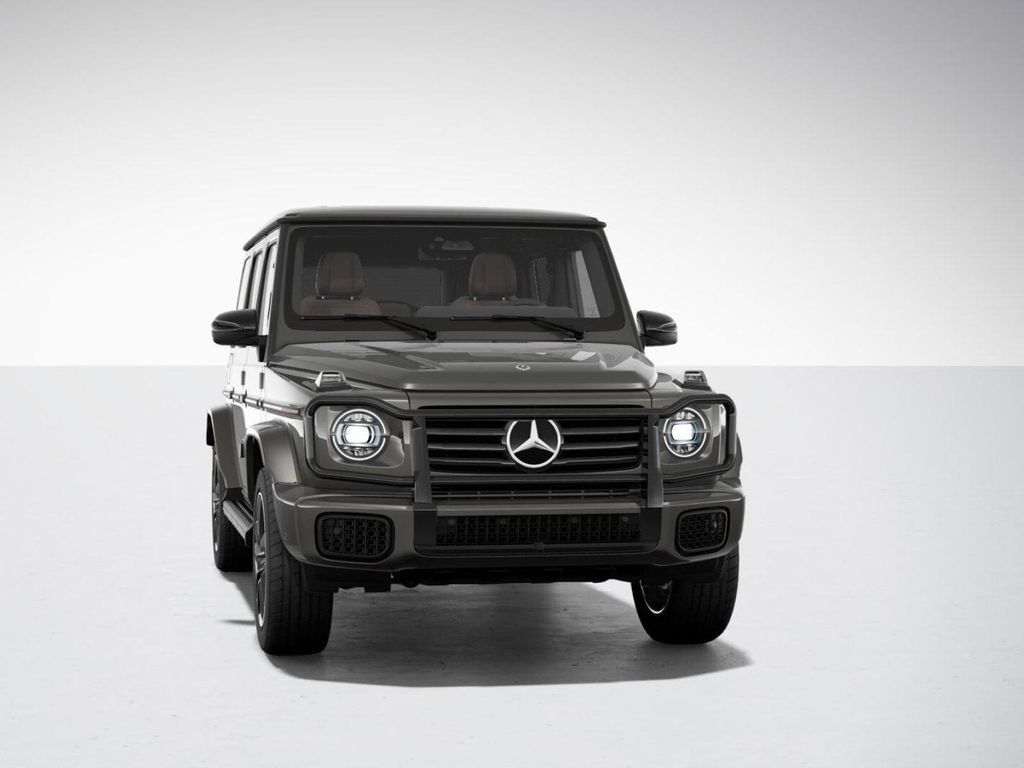 2025 Mercedes-Benz G-Class G 550 8