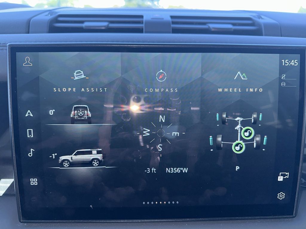 Thumbnail: 2023 Land Rover Defender - 27