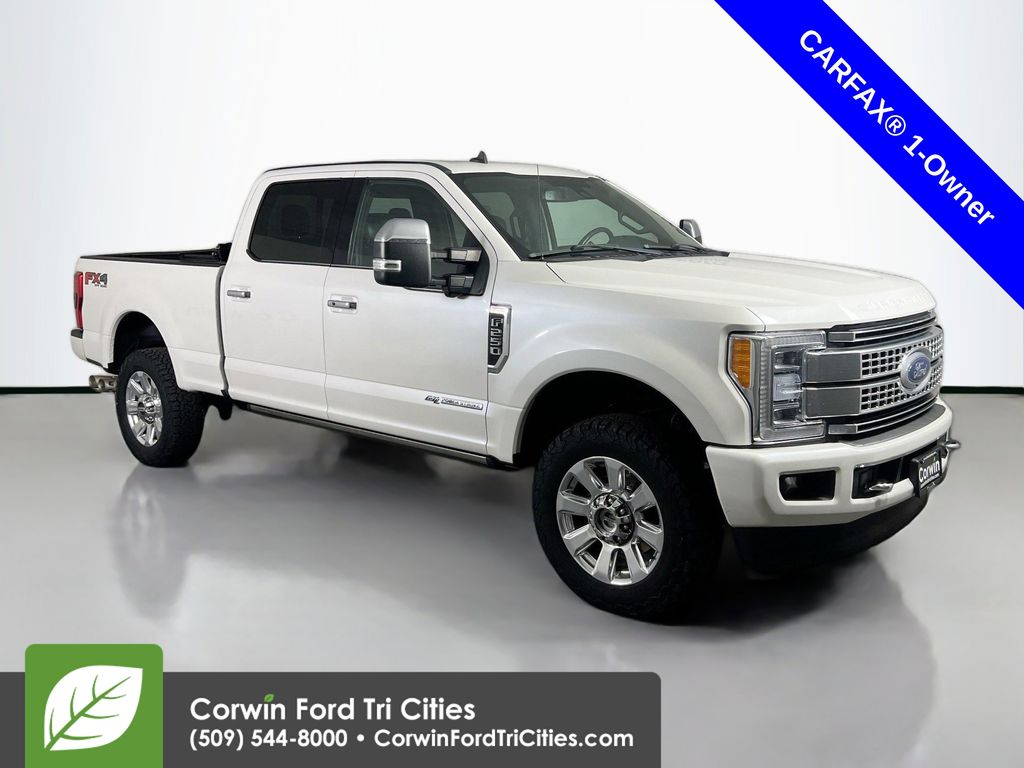 White Platinum Metallic Tri-Coat 2019 Ford F-250 Super Duty Platinum Crew Cab 4WD Pickup Truck Four-Wheel Drive 6-Speed Automatic