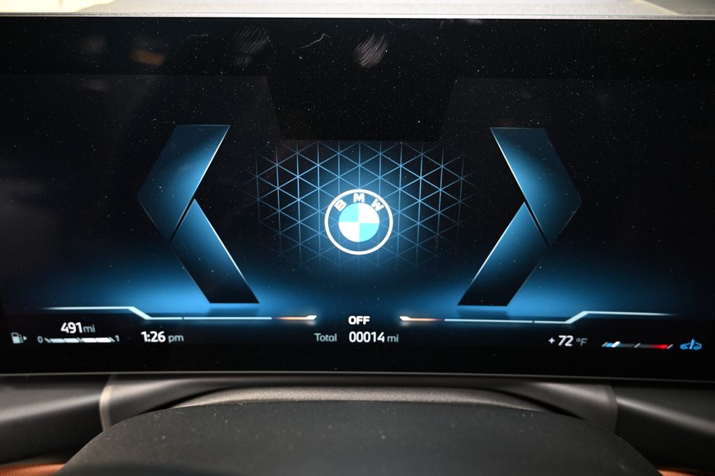 Thumbnail: 2025 BMW 3 Series - 26