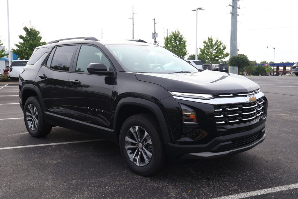 Thumbnail: 2026 Chevrolet Equinox - 3