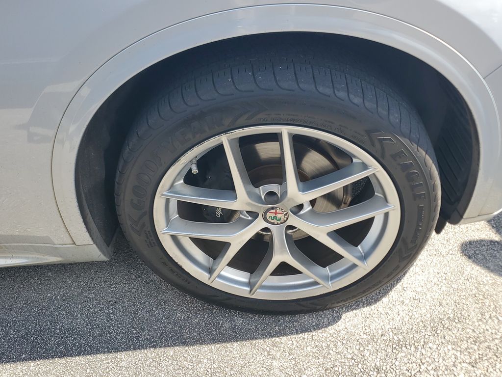 2021 Alfa Romeo Stelvio - $17,888