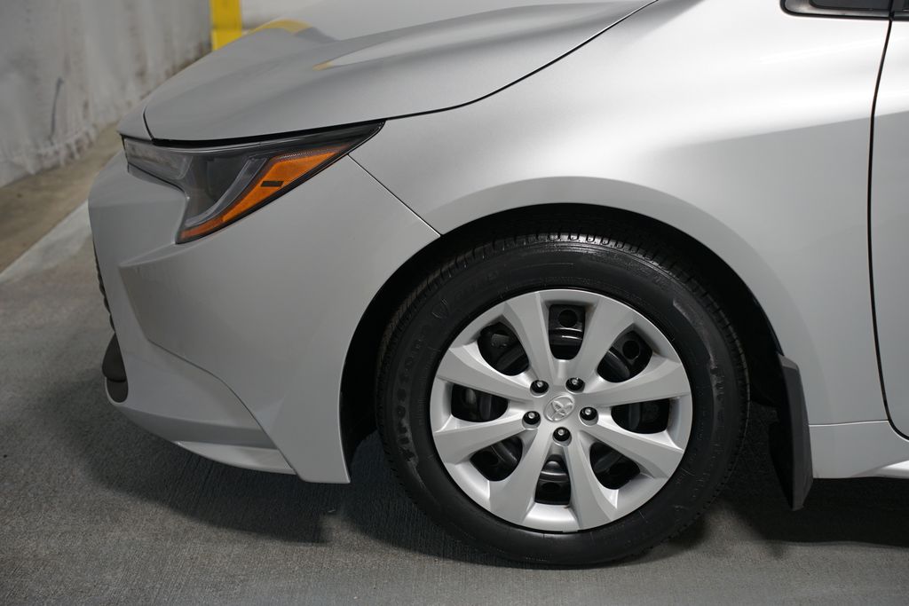 Thumbnail: 2025 Toyota Corolla - 5