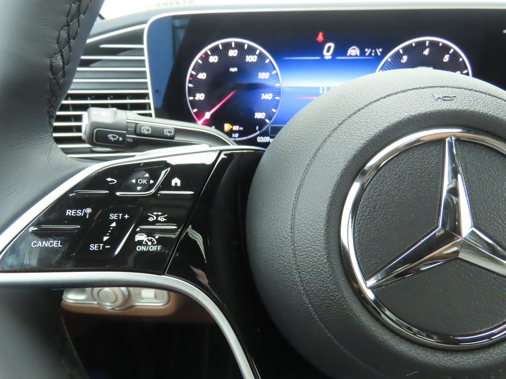 Thumbnail: 2025 Mercedes-Benz GLE - 11