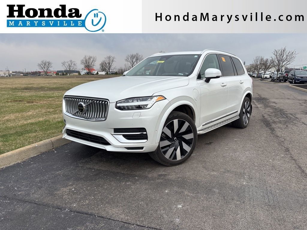 2023 Volvo XC90 Recharge T8 Ultimate Bright Theme 6-Passenger eAWD