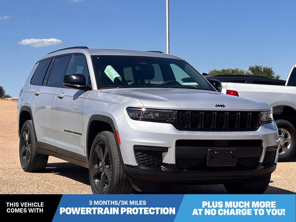  2023 Jeep Grand Cherokee L Altitude 4WD   