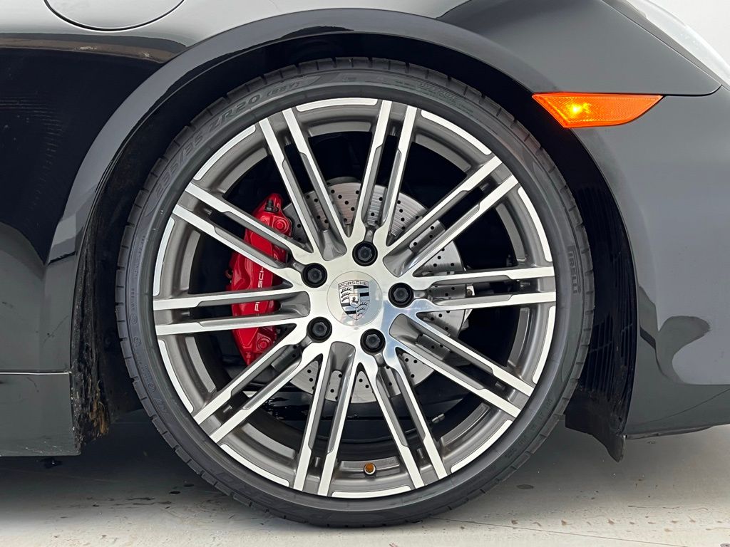 Thumbnail: 2015 Porsche Cayman - 26