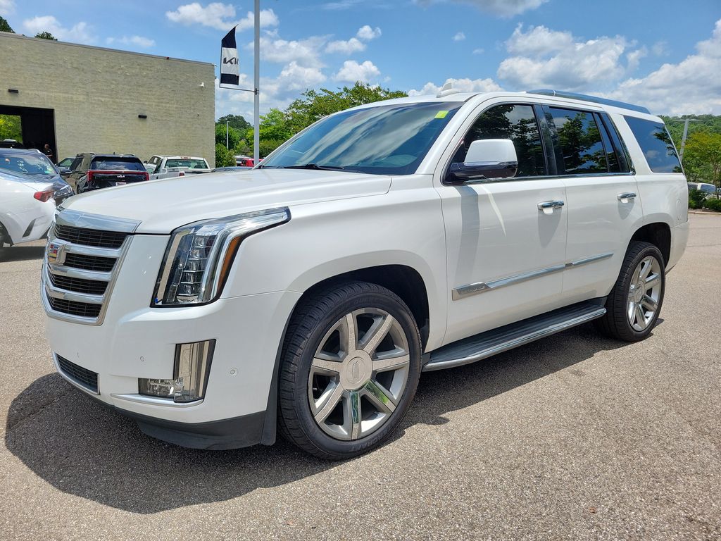 Crystal White Tricoat 2018 Cadillac Escalade SUV / Crossover Four-Wheel Drive Automatic