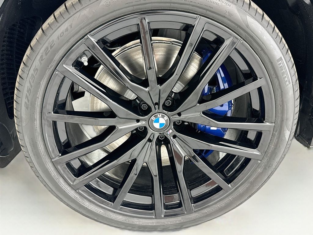 Thumbnail: 2027 BMW X6 - 29