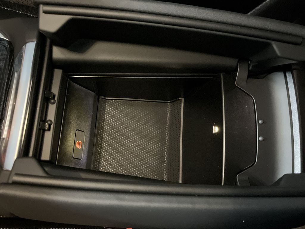 Thumbnail: 2026 BMW X5 - 21