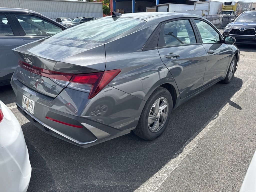 Thumbnail: 2025 Hyundai Elantra - 4