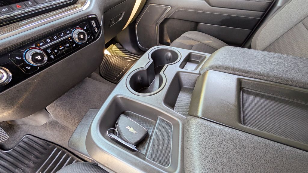 Used 2023 Chevrolet Silverado 1500 LT 4D Crew Cab